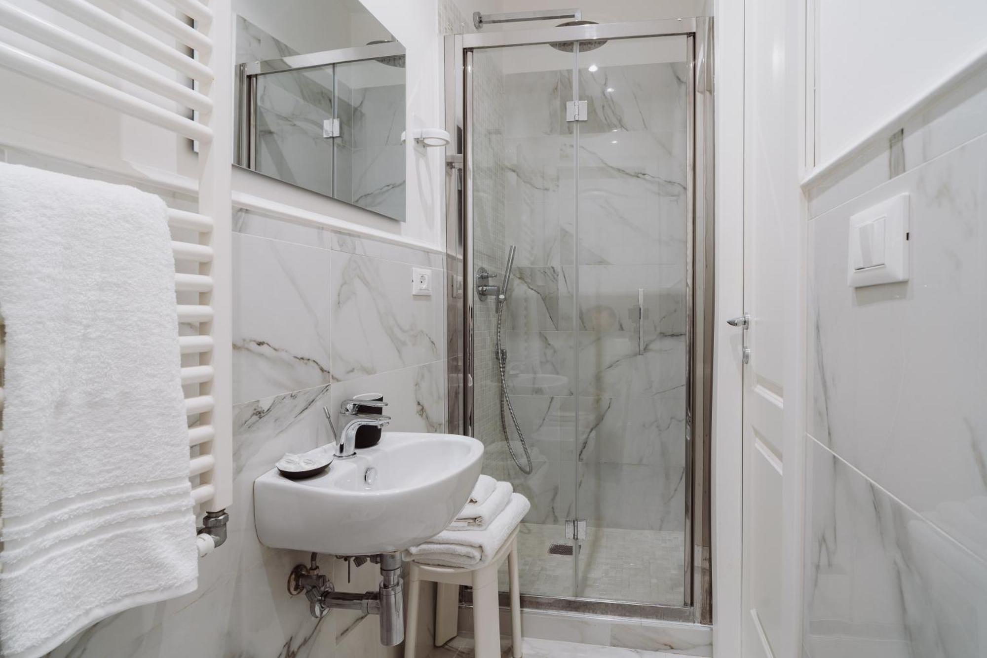 Rooms Genova Dei Rolli ภายนอก รูปภาพ